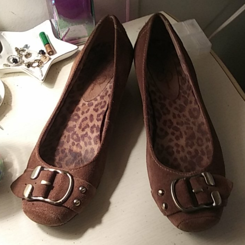 Jessica Simpson wedges 7.5